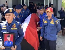 Upacara Persemayaman Personel Damkarmat Bone, Deni Pantri Putra Dikebumikan di Mare