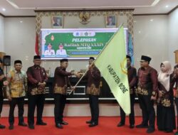 Andi Akmal Pasluddin Resmi Berangkatkan Kafilah MTQ Bone, Optimistis Raih Juara Umum