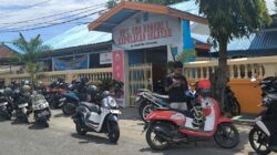 Parkir Semrawut di Depan SMA 1 Selayar, Bahu Jalan Berubah Jadi Lahan Parkir