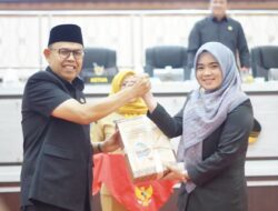 Sinergi Eksekutif – Legislatif Kian Solid, Wabup Andi Akmal Hadiri Paripurna Rekomendasi LKPJ 2025
