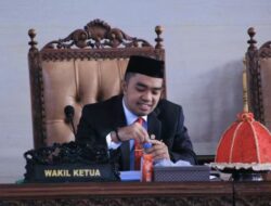 Hardiknas dan Tangga Ajaib Kehidupan: Kisah Wakil Ketua DPRD dari Sawah Menuju Panggung Pengabdian