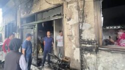 Di Tengah Abu dan Arang, Kepedulian BupAAS Menguatkan Korban Kebakaran Gudang Percetakan Trias Muda