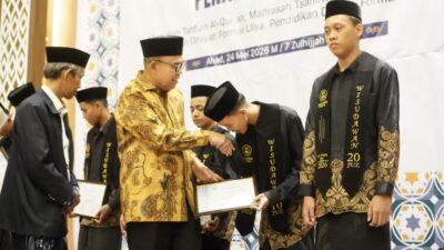 Wisuda Tahfidz Al-Junaidiyah Biru, Wabup Andi Akmal: Lahirkan Generasi Qur’ani Berakhlak Mulia Bone