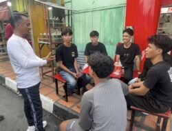 Jalan Pagi, BupAAS Singgah di Pinggir Jalan dan Beri Motivasi Anak Muda: “Hidup Harus Positif dan Punya Tujuan”