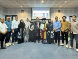 CEO Timurkota.com Herman Resmi Raih Gelar Doktor Unhas, Angkat Riset Perikanan Ekspor di Kampung Mentan