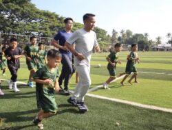 BupAAS Olahraga Pagi Bersama SSB Bakunge, Suntik Semangat Atlet Muda Bone