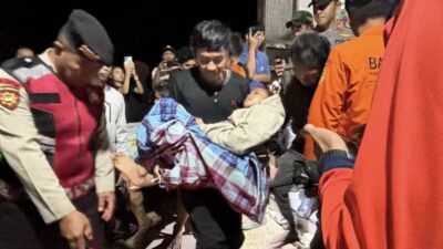28 Warga Tersesat di Gunung Desa Usa Berhasil Dievakuasi Selamat, Berikut Nama-namanya