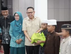 Puluhan Anak Tersenyum Bahagia, Wabup Bone Buka Khitanan Massal Baznas-PKK