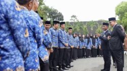 BupAAS Serahkan SK 67 PNS Baru, Tegaskan Disiplin dan Perang Total terhadap Narkoba di Lingkup Pemkab Bone