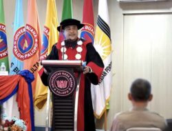 Prof. Andi Alim Dikukuhkan sebagai Guru Besar, Gaungkan Paradigma Kesehatan Berkeadilan dan Transformatif