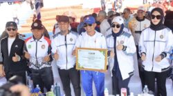 Alasan BupAAS Terima Penghargaan PGRI Sulsel di Porsenijar 2026
