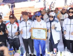 Alasan BupAAS Terima Penghargaan PGRI Sulsel di Porsenijar 2026