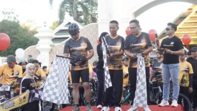 Meriah! 1.050 Peserta Ramaikan Bhayangkara Beramal Fun Bike Polres Bone, Hadiah Umrah hingga Motor Jadi Daya Tarik
