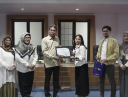 Unhas Raih Penghargaan KPP Madya Makassar, Diapresiasi sebagai Pembayar Pajak Besar Berkat Tata Kelola Keuangan yang Akuntabel