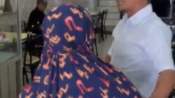 Sederhana dan Merakyat, BupAAS Nikmati Nasi Kuning Sambil Traktir Warga dan Berbincang Hangat