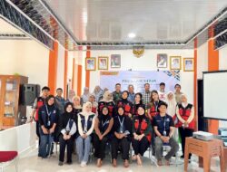 Mahasiswa KKN Tematik UMKM Unhas Dorong Transformasi Digital Pelaku Usaha di Desa Talawe