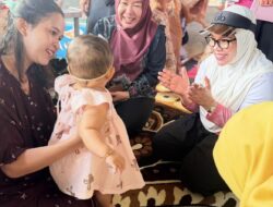 Ketua TP PKK Bone Hj. Maryam Andi Asman Kampanyekan Imunisasi dan Hidup Sehat