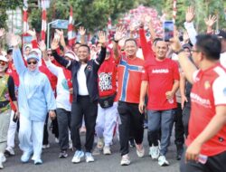 “Passikolai Anak Ta”, Pesan Menyentuh BupAAS yang Menggema di Roadshow HUT RI Bone di Lamuru