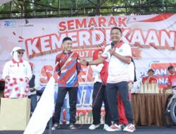 Tiga Warga Dapat Hadiah Umrah Gowes Kemerdekaan di Bone, BupAAS Titip Doa untuk Kemajuan Daerah