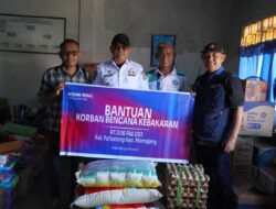 Tanggap Bencana Kebakaran Mamajang, Bosowa Peduli Salurkan Bantuan Sembako untuk Warga Terdampak