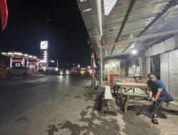 Menembus Malam demi Rakyat, BupAAS Pantau Antrean Warga Pastikan Subsidi BBM Tepat Sasaran