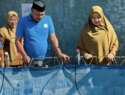 DP2 Makassar Serahkan Bantuan Budidaya Udang ke Pokdakan Kallang Bayang I