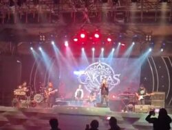 The Cakras Indonesia Menggebrak Makassar! Tiga Band Luncurkan Karya, Sembilan Gitaris Adu Skill