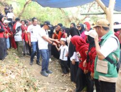 Di Sungai Lompong Monang, BupAAS Menyatu dalam Pesta Rakyat dan Tradisi Leluhur Waekeccee