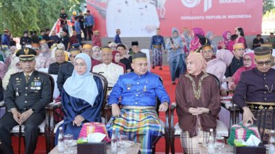 Munafri dan Aliyah Hadiri Prosesi Penurunan Bendera di Karebosi