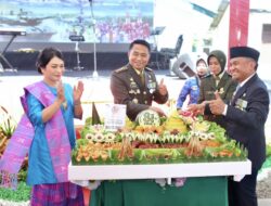 Saat TNI Duduk Bersama Rakyat, HUT ke-81 di Korem 141/Toddopuli Jadi Pesta Kebersamaan