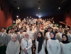 Bukan di Aula, Kalla Institute Sambut Mahasiswa Baru di Bioskop! Ini Pesan Penting Rektornya