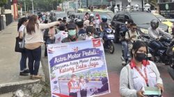Kabut Asap Kepung Ambon, Astra Motor Turun ke Jalan Bagikan Masker Gratis!