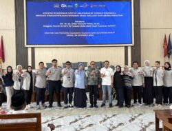 OJK dan Andi Yuliani Paris Turun ke Sinjai, Warga Diingatkan Jangan Tergiur Investasi Untung Selangit!