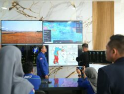 Pantau Kabut Asap di BMKG, Appi Siapkan Langkah Antisipasi Banjir Makassar